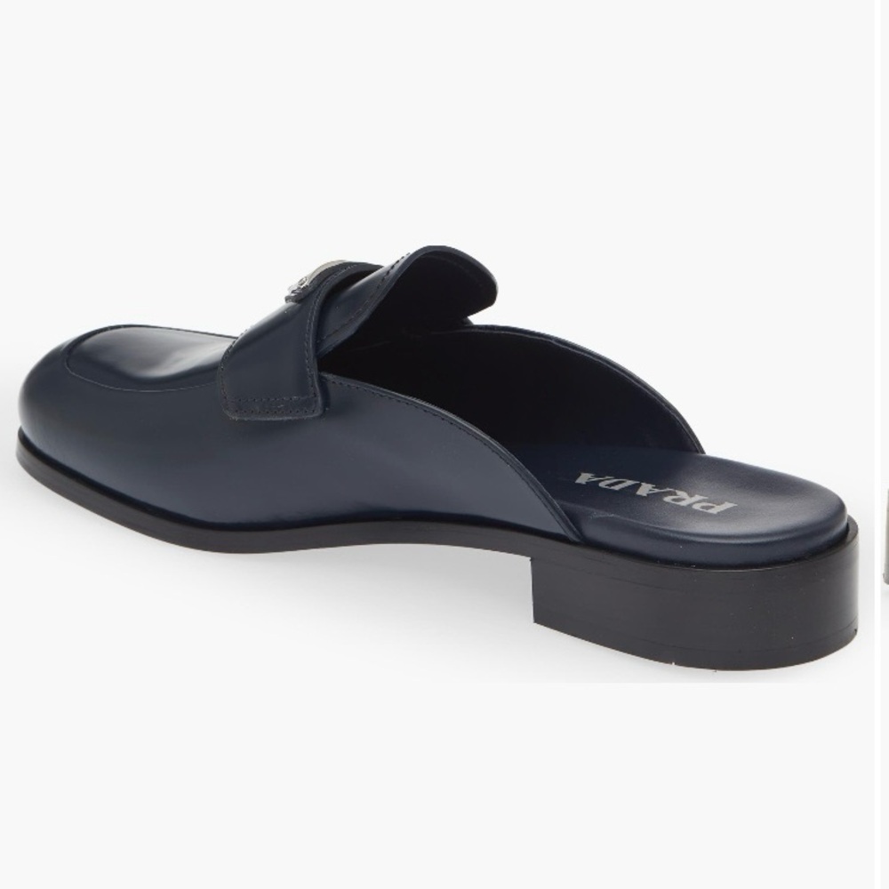 PRADA Women’s Logo-Plaque Polished-finish Mules. Bleu. US7.5, EU37.5 - Picture 8 of 12